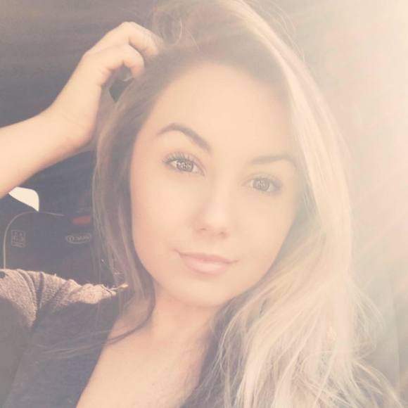 Meet your Posher, Miranda - Picture 1 of 1